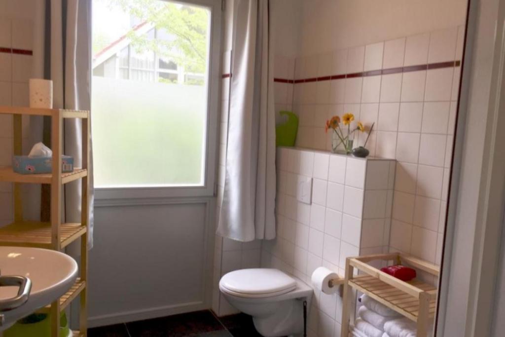 Villa W7 - sehr schönes Ferienhaus mit toller Lage und super Aussicht in Röbel an der Müritz Exterior foto